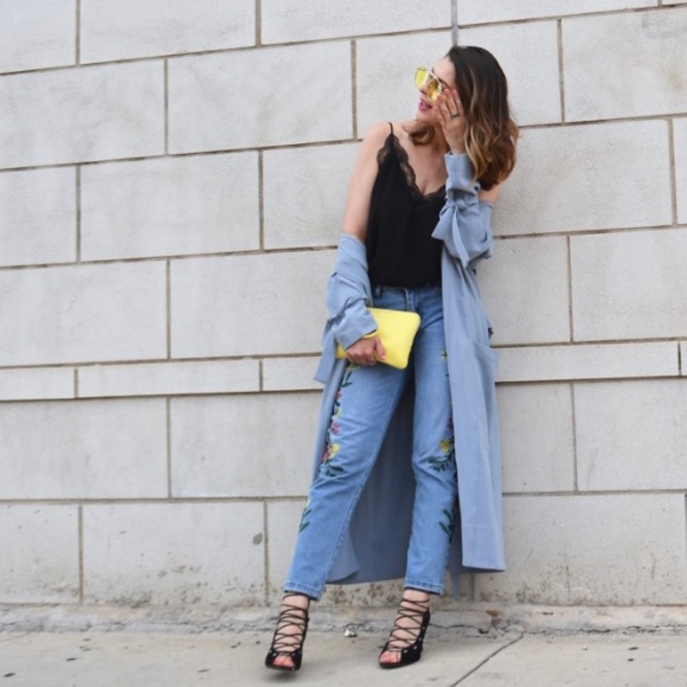 Floral embroidered jeans